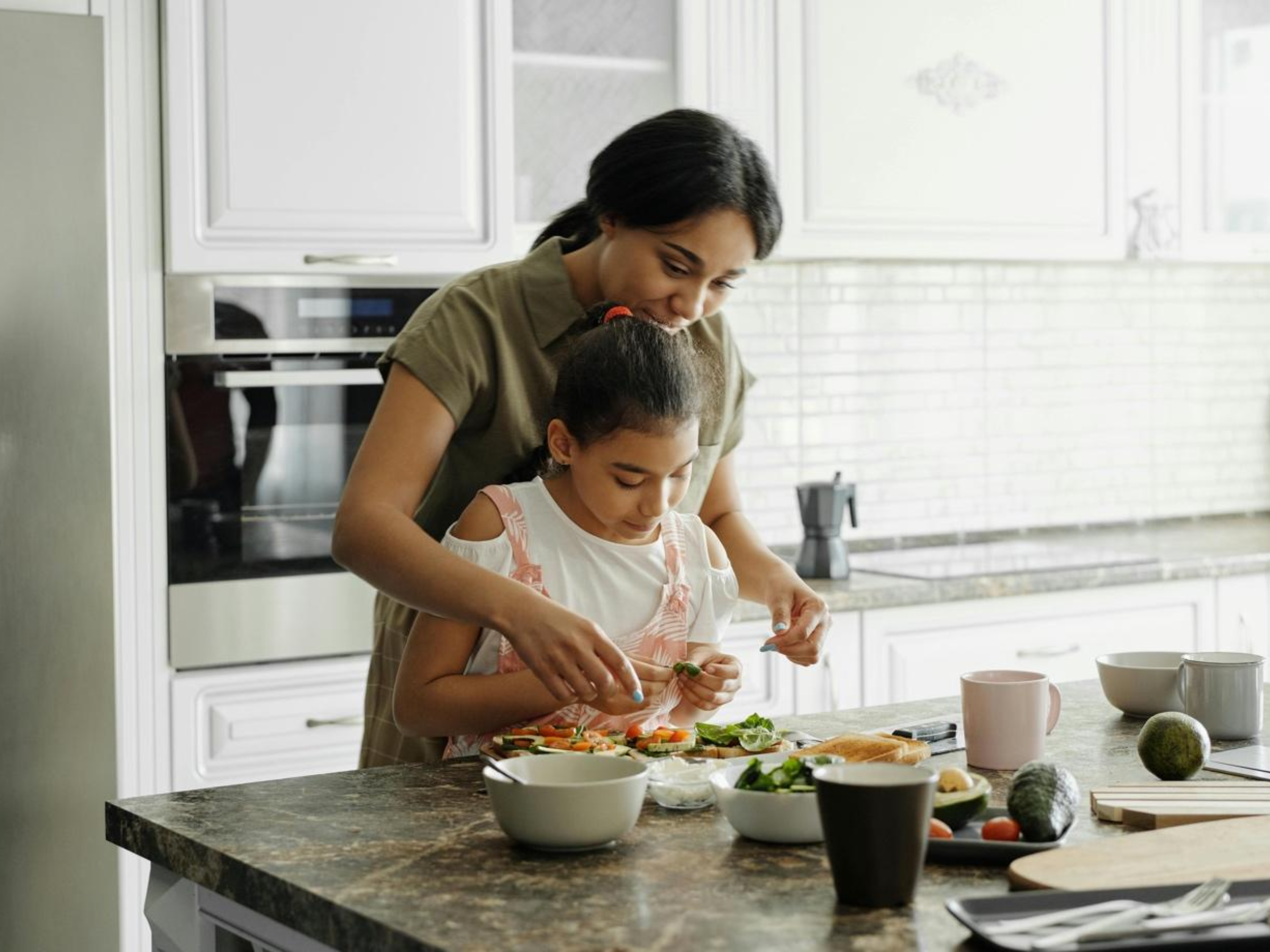 The Best Evening Snacks to Help Your Child Sleep Soundly – Backed by Sleep Experts