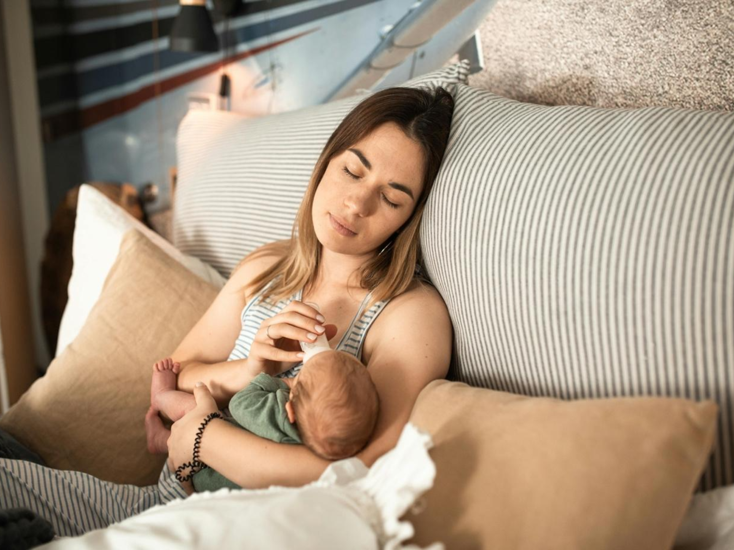 Who Should Put Baby to Bed? | Sleep Training Tips That Work